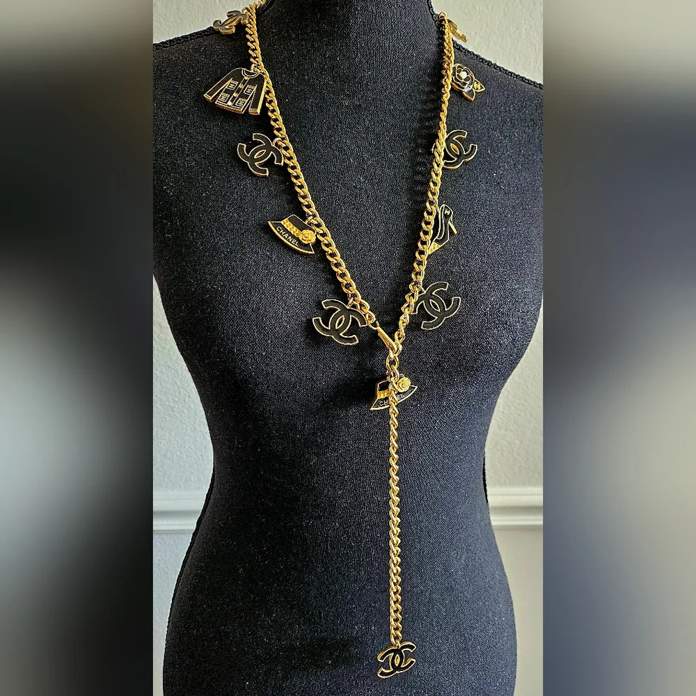 Chanel Rare 15 Large Charm Vintage Necklace Belt